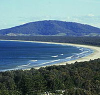 Sir Charles Kingsford Smith Memorial and Lookout - Accommodation Mount Tamborine