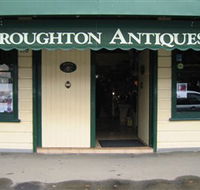 Broughton Antiques - Accommodation Mount Tamborine