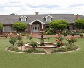 Cowra NSW Accommodation Mount Tamborine