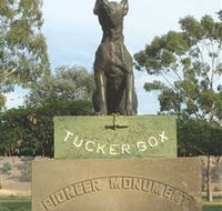 The Dog on the Tucker Box - Accommodation Mount Tamborine