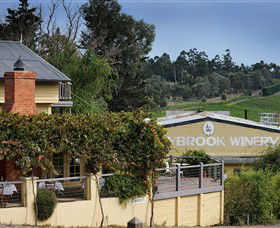 Kellybrook Winery, Kelly Brothers Cider & Riders Brew Co. - Accommodation Mount Tamborine 2