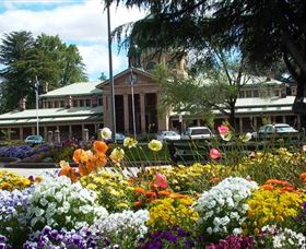 Bathurst Court House - Accommodation Mount Tamborine 0