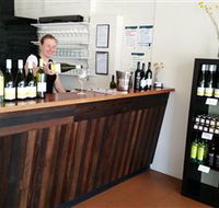 Billy Button Wines - Accommodation Mount Tamborine