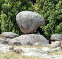 Balancing Rock - Accommodation Mount Tamborine