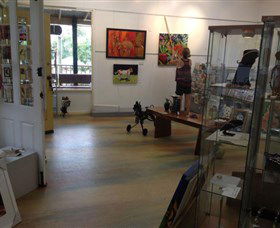 Ferry Artists Gallery - Accommodation Mount Tamborine 2