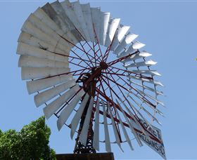 Barcaldine Windmill - Accommodation Mount Tamborine 0