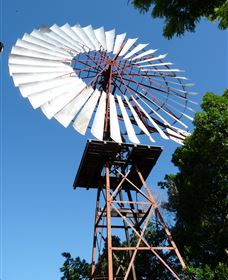 Barcaldine Windmill - Accommodation Mount Tamborine 1