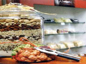 Almondco Almond Hut - Accommodation Mount Tamborine 1