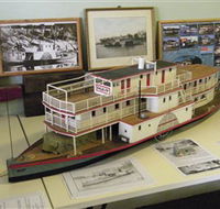Wentworth Model Paddlesteamer Display - Accommodation Mount Tamborine