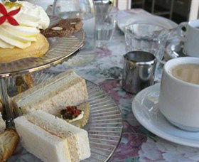 Afternoon Tea At Burnett House - Accommodation Mount Tamborine 2