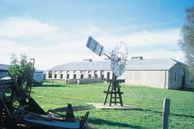 Glencoe Woolshed - Accommodation Mount Tamborine 0