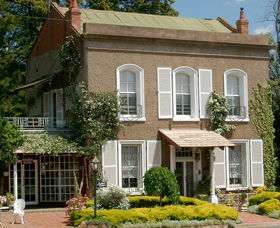 Antique Corner And Objects De Art - Accommodation Mount Tamborine 0