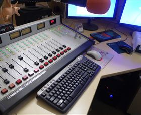 Peak Hill FM Community Radio Station - Accommodation Mount Tamborine 0