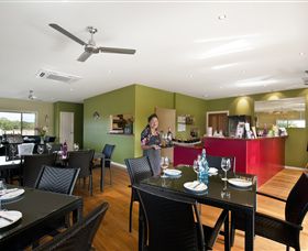 Domaine Asmara - Accommodation Mount Tamborine 2