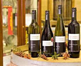 Chalkers Crossing Winery - Accommodation Mount Tamborine 3