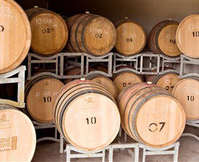 Chalkers Crossing Winery - Accommodation Mount Tamborine 4