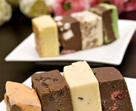 Poppas Fudge And Jam Factory - Accommodation Mount Tamborine 2