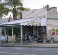 Lady Gails Bookshop and Curios - Accommodation Mount Tamborine