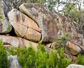 Frog Rock - Accommodation Mount Tamborine 0