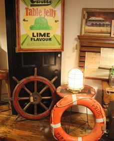 Peachtree Antiques - Accommodation Mount Tamborine 4