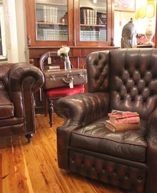 Peachtree Antiques - Accommodation Mount Tamborine 6