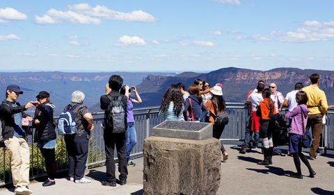 Echo Point Lookout (Three Sisters) - Accommodation Mount Tamborine 1