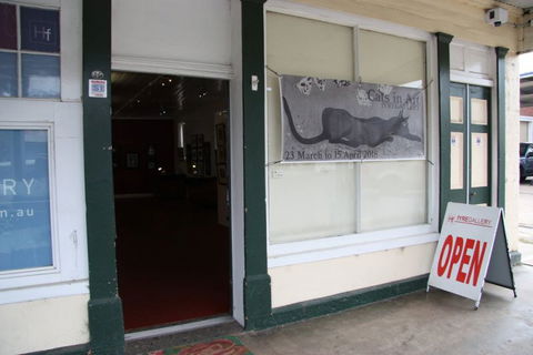 FyreGallery - Accommodation Mount Tamborine 6