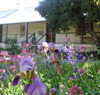 Raglan Gallery And Cultural Centre - Accommodation Mount Tamborine
