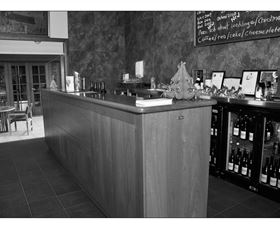 Roses Vineyard And Animal Farm - Accommodation Mount Tamborine 0