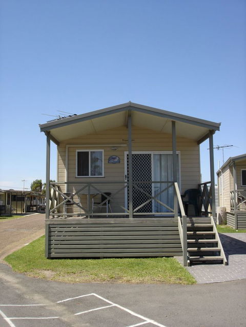 Belmont Pines Lakeside Holiday Park - Accommodation Mount Tamborine 6