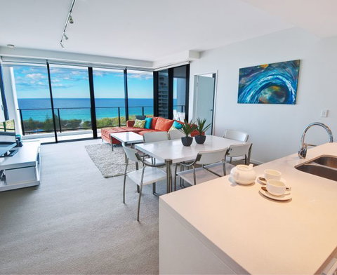 Ultra Broadbeach - Accommodation Mount Tamborine 4