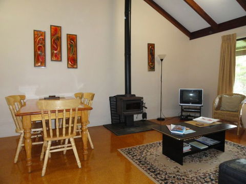 Tinglewood Cabins - Accommodation Mount Tamborine 0