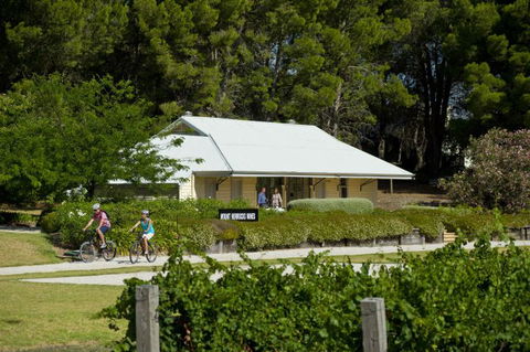 Tour De Vines - Accommodation Mount Tamborine 0