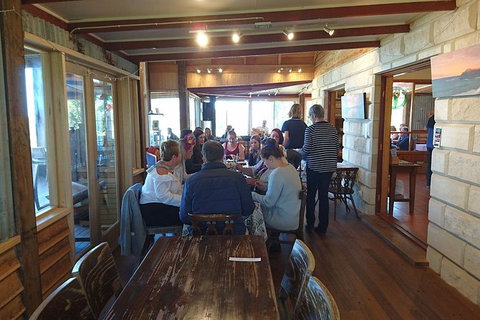 Phillip Island Wine Experience Tour - Accommodation Mount Tamborine 7