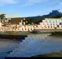 Small-Group Tour from Hobart Tasmania Convict Trail and Port Arthur Day Trip - Accommodation Mount Tamborine