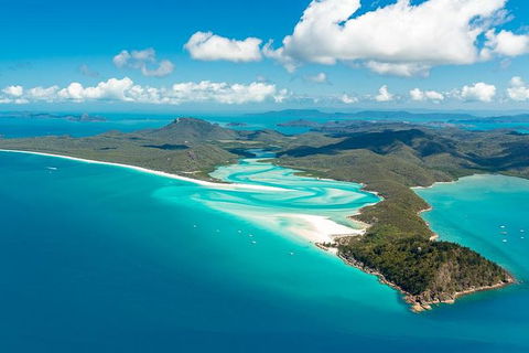 Whitsundays Sailing Experience On America's Cup Yacht Southern Cross - Accommodation Mount Tamborine 1