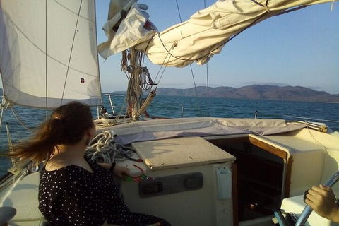 Townsville Lunchtime Sailing Cruise Boat Tour - Accommodation Mount Tamborine 6