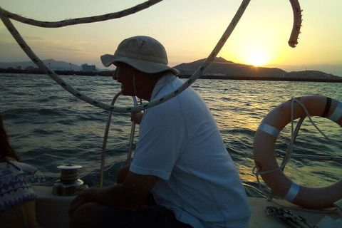 Townsville Lunchtime Sailing Cruise Boat Tour - Accommodation Mount Tamborine 3