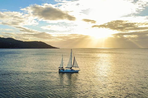 Magnetic Island Sunset Sail - Accommodation Mount Tamborine 1