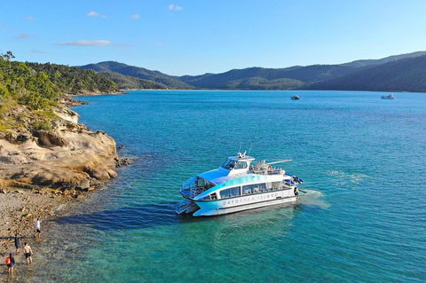 Whitsunday Island Boat Adventure - Accommodation Mount Tamborine 6