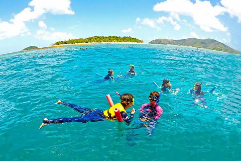 Whitsunday Island Boat Adventure - Accommodation Mount Tamborine 3