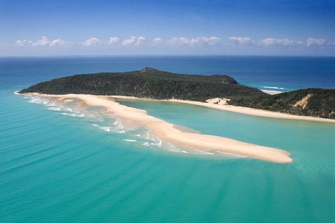Rainbow Beach Surf Lesson Australia\'s Longest Wave 4X4 Adventure - Accommodation Mount Tamborine 4