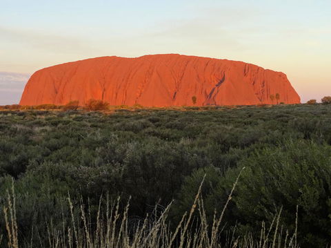 Uluru (Ayers Rock) Sunset With Outback Barbecue Dinner And Star Tour - Accommodation Mount Tamborine 5