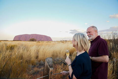 Uluru (Ayers Rock) Sunset With Outback Barbecue Dinner And Star Tour - Accommodation Mount Tamborine 21