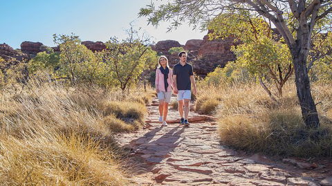 Kings Canyon Guided Rim Walk - Accommodation Mount Tamborine 7