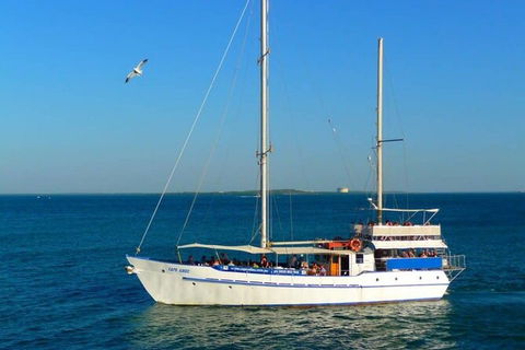 Darwin Sunset Dinner Cruise On Cape Adieu - Accommodation Mount Tamborine 4