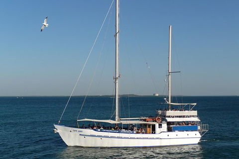 Darwin Sunset Dinner Cruise On Cape Adieu - Accommodation Mount Tamborine 2