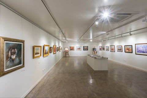Grassland Art Gallery - Accommodation Mount Tamborine 1