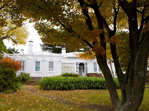 Home Hill - Accommodation Mount Tamborine 0