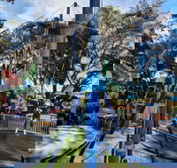 King Carnival with Mini Golf - Accommodation Mount Tamborine